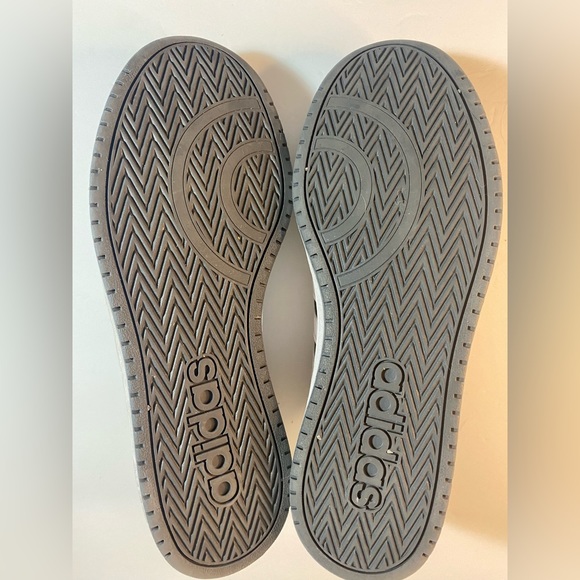 Men’s Adidas Hoops 2.0 Size 11 - Picture 8 of 9